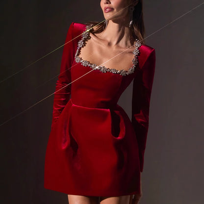 Well Tailored Dress with a Graceful Silhouette
