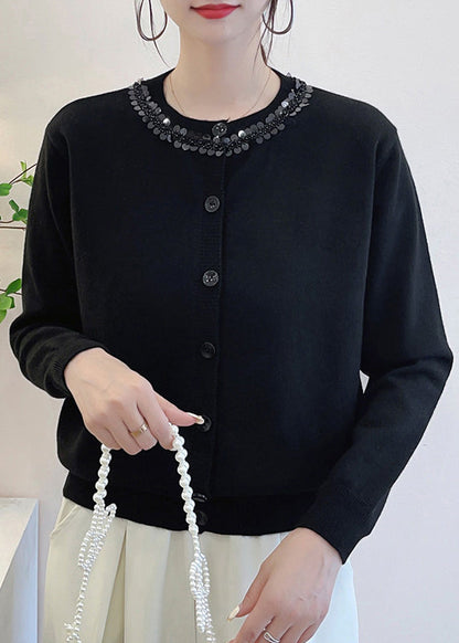 Gracefully Styled Cardigan for Any Occasion