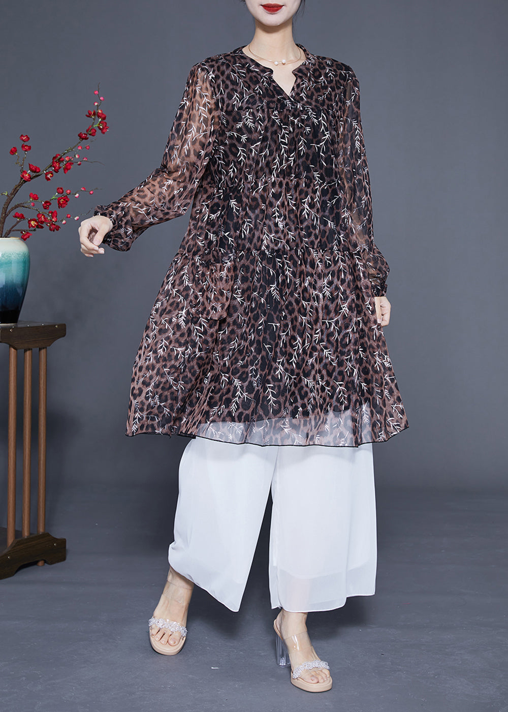 Beautifully Crafted Dress in a Classic Style