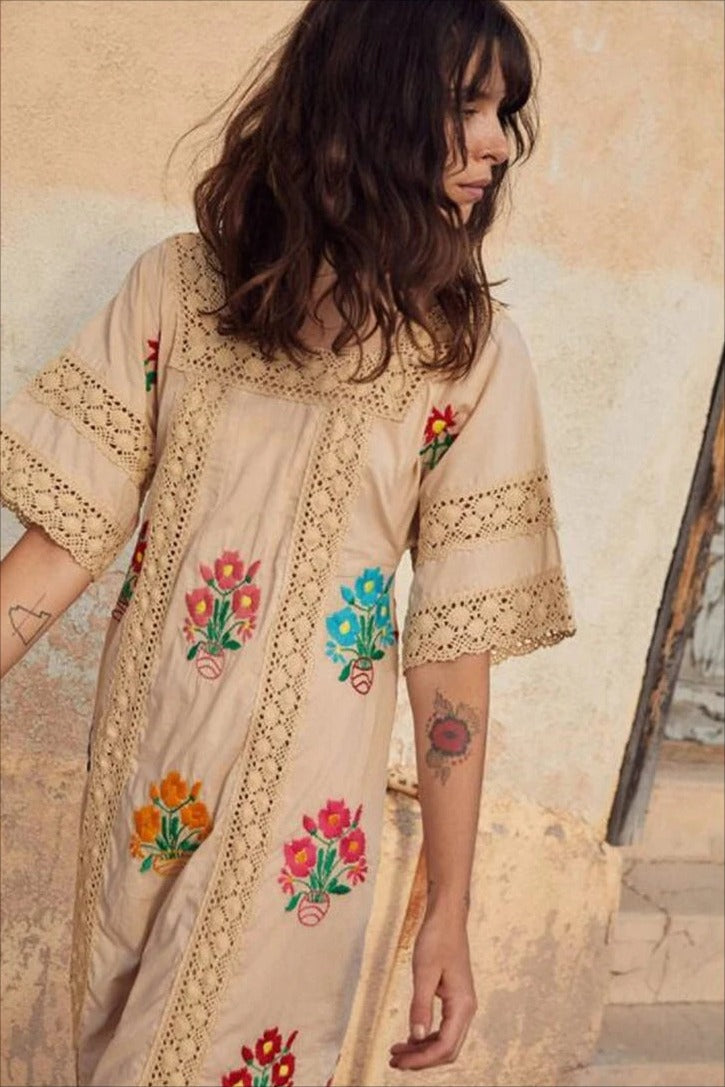 Polished Dress with an Effortless Classic Look