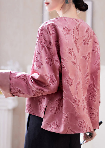 Well Tailored Coat with a Graceful Silhouette