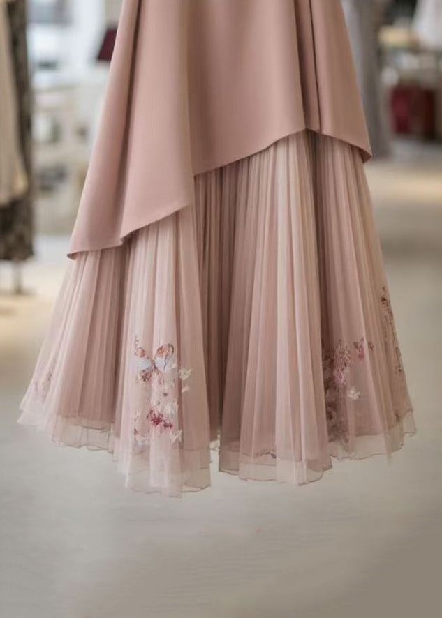 Effortlessly Elegant Garment with a Timeless Design
