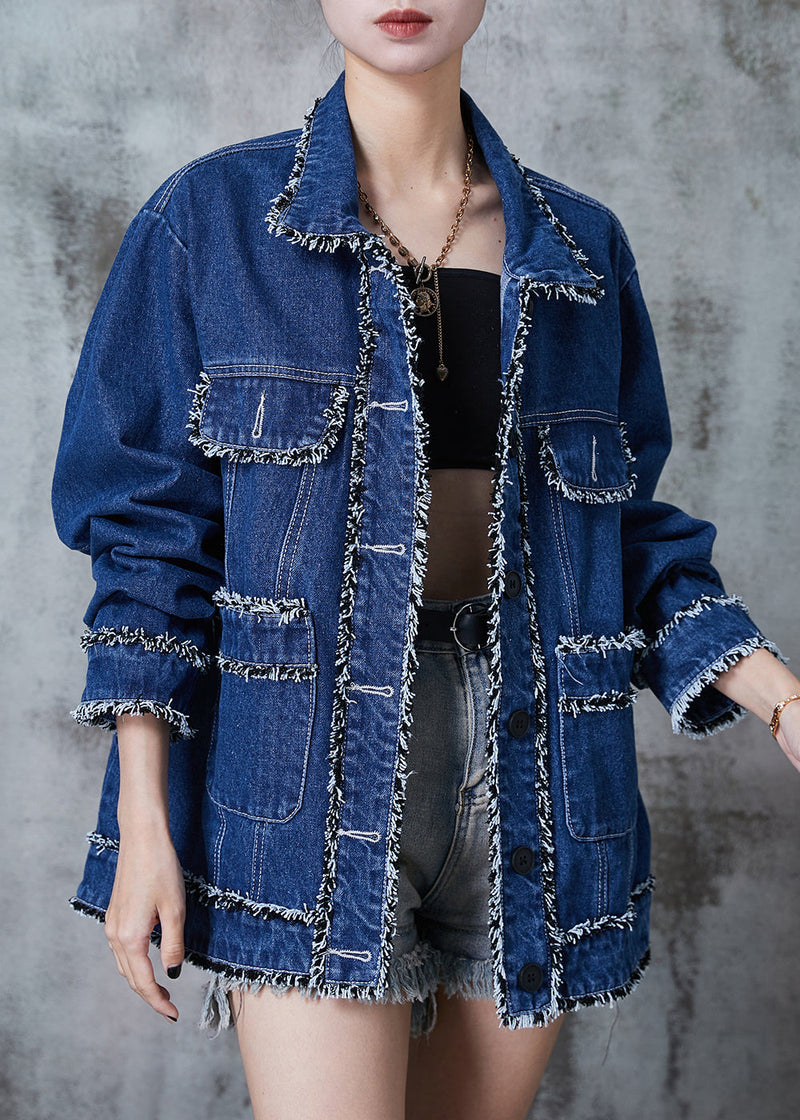 Well Tailored Coat with a Graceful Silhouette