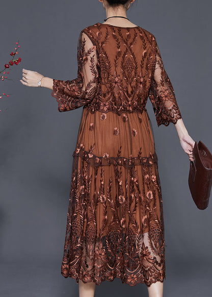 Beautifully Finished Dress in a Timeless Design