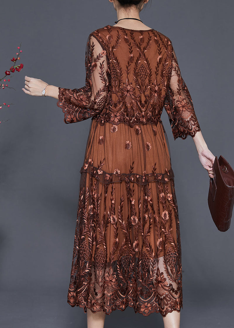 Beautifully Finished Dress in a Timeless Design
