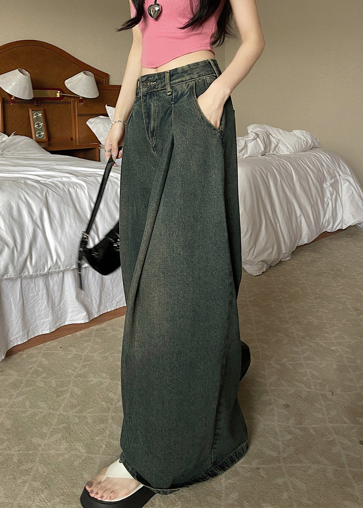 Classic Vintage Pants with a Flattering Fit
