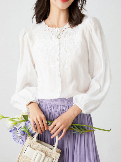 Well Tailored Shirt with a Graceful Silhouette