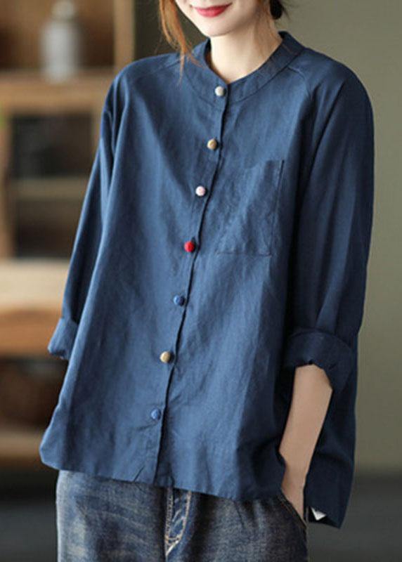 Classic Vintage Blouse with a Flattering Fit