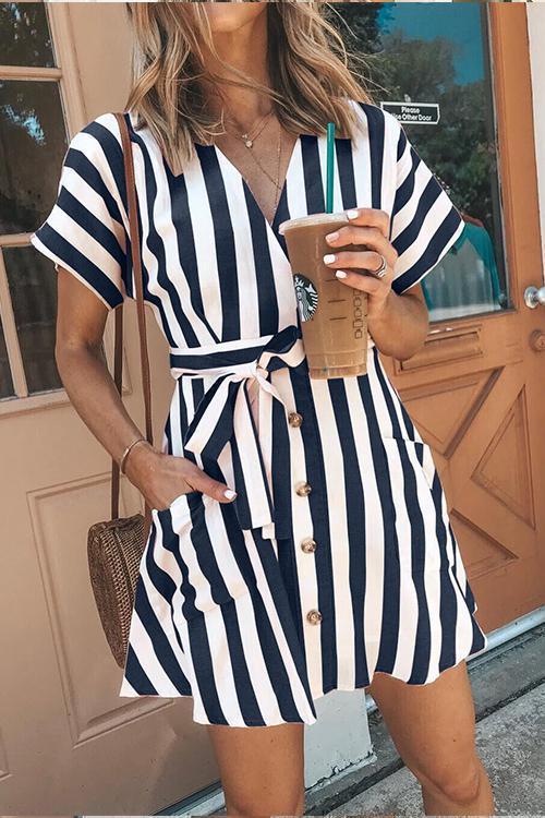 Beautifully Finished Dress in a Timeless Design