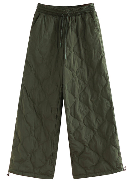 Effortlessly Elegant Pants with a Timeless Design