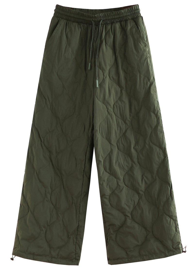 Effortlessly Elegant Pants with a Timeless Design