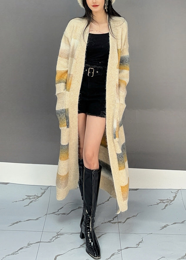 Beautifully Crafted Cardigan in a Classic Style