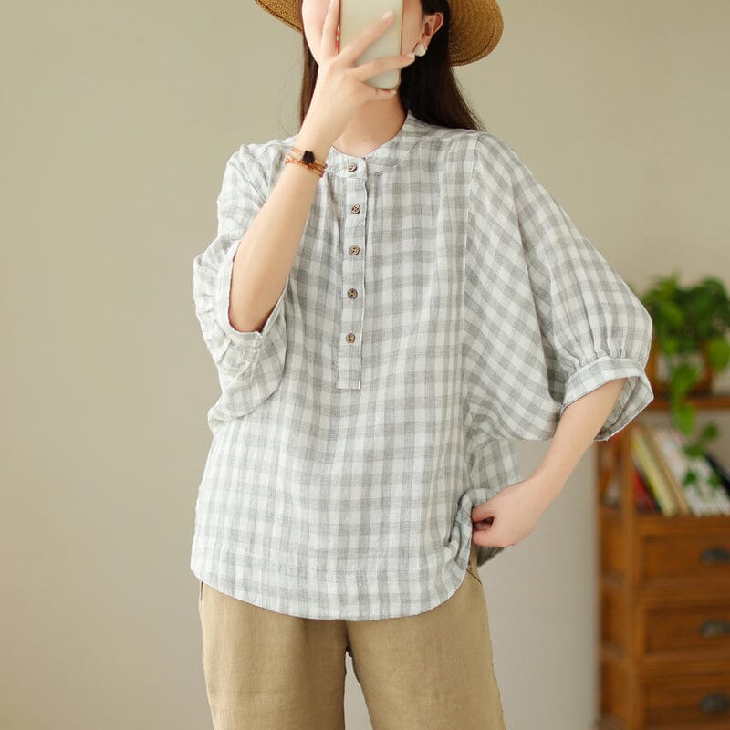 Classic Vintage Blouse with a Flattering Fit