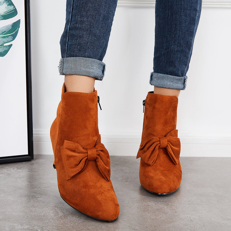 Graceful Orthopedic Boots for Modern Look