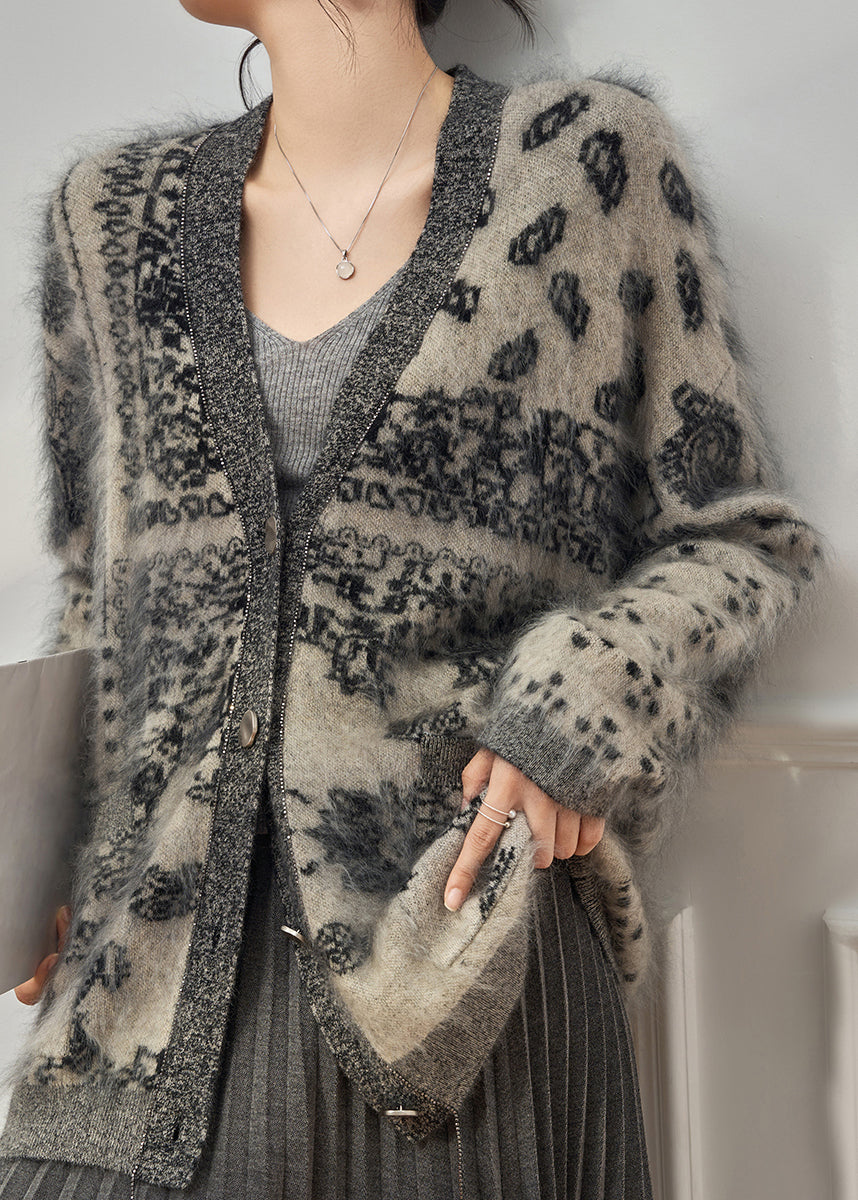 Beautifully Crafted Cardigan in a Classic Style