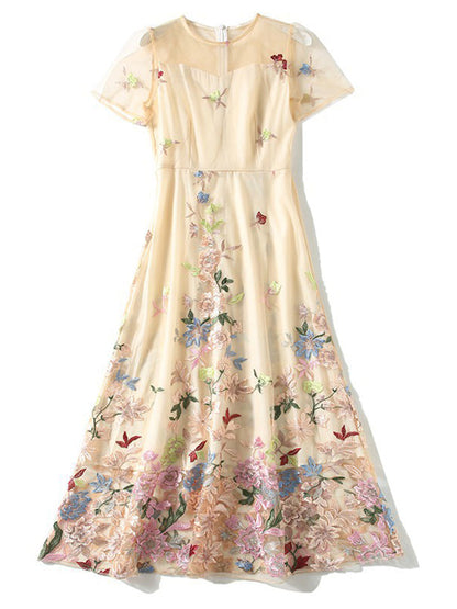 Gracefully Styled Dress for Any Occasion