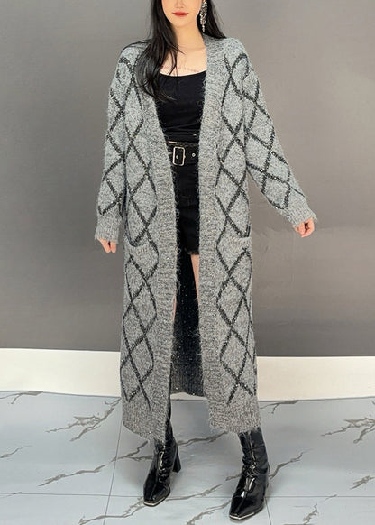 Classic Vintage Cardigan with a Flattering Fit
