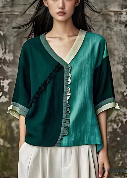 Classic Vintage Shirt with a Flattering Fit