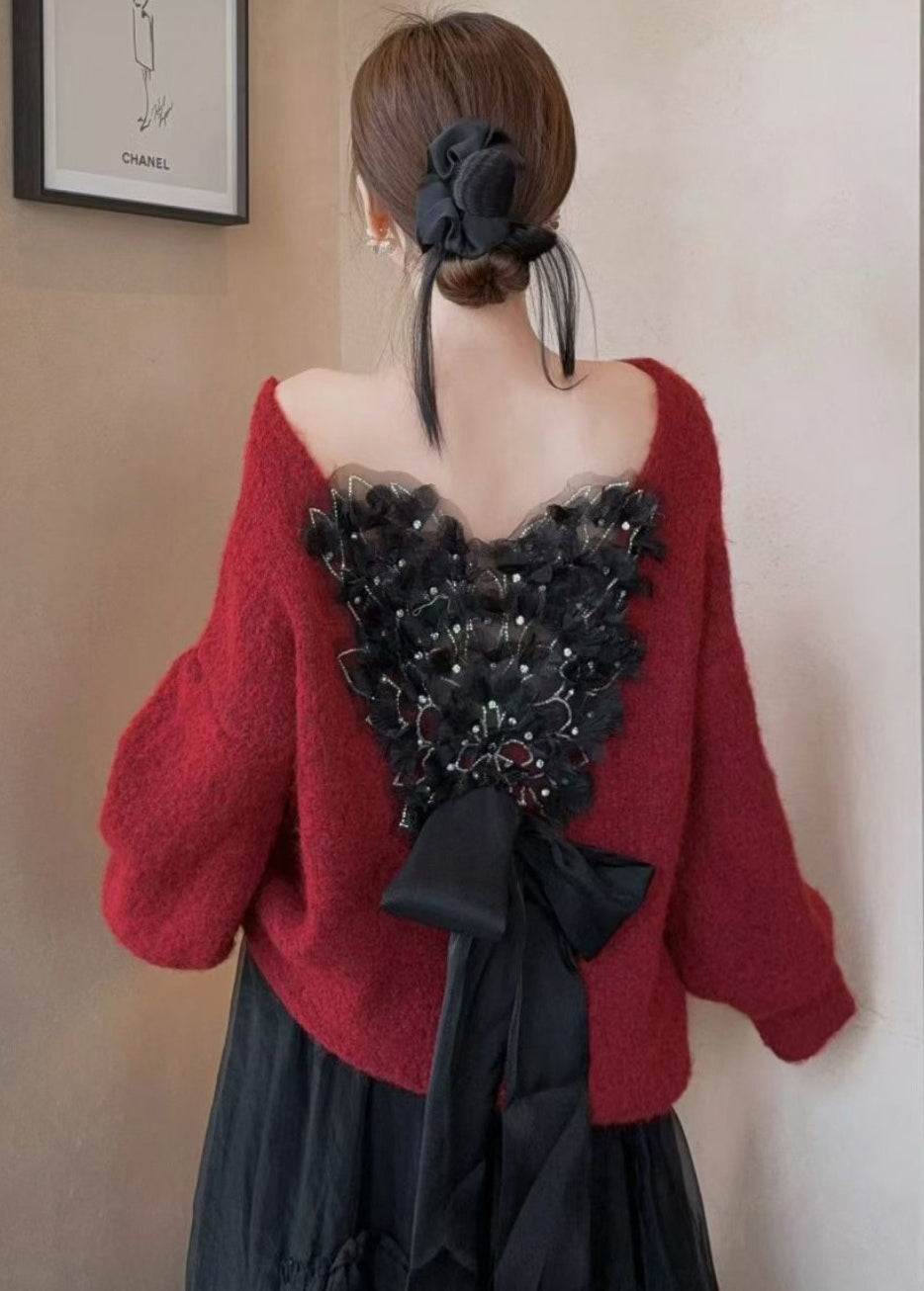 Classic Vintage Sweater with a Flattering Fit