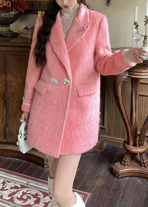 Elegantly Styled Coat for Everyday Wear