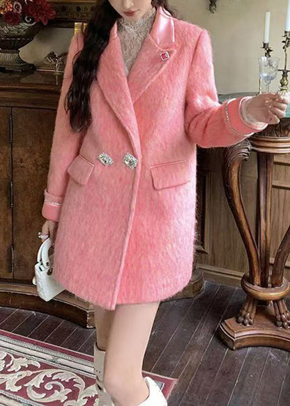 Elegantly Styled Coat for Everyday Wear