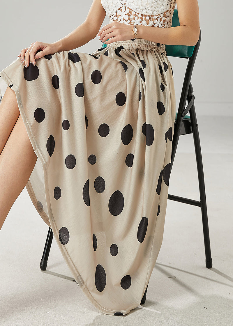 Sophisticated Garment with a Clean Classic Look
