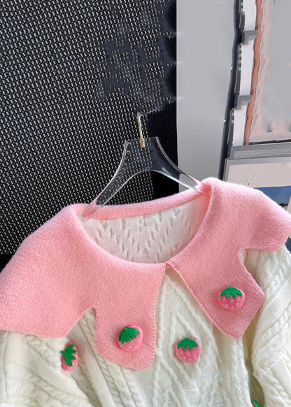Well Tailored Sweater with a Graceful Silhouette