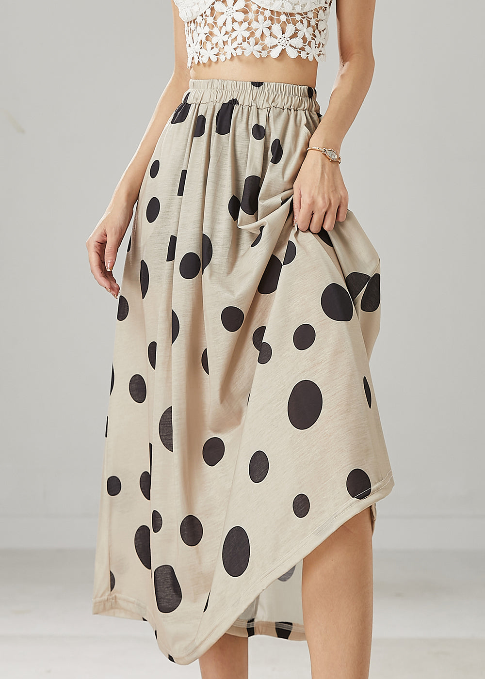 Sophisticated Garment with a Clean Classic Look