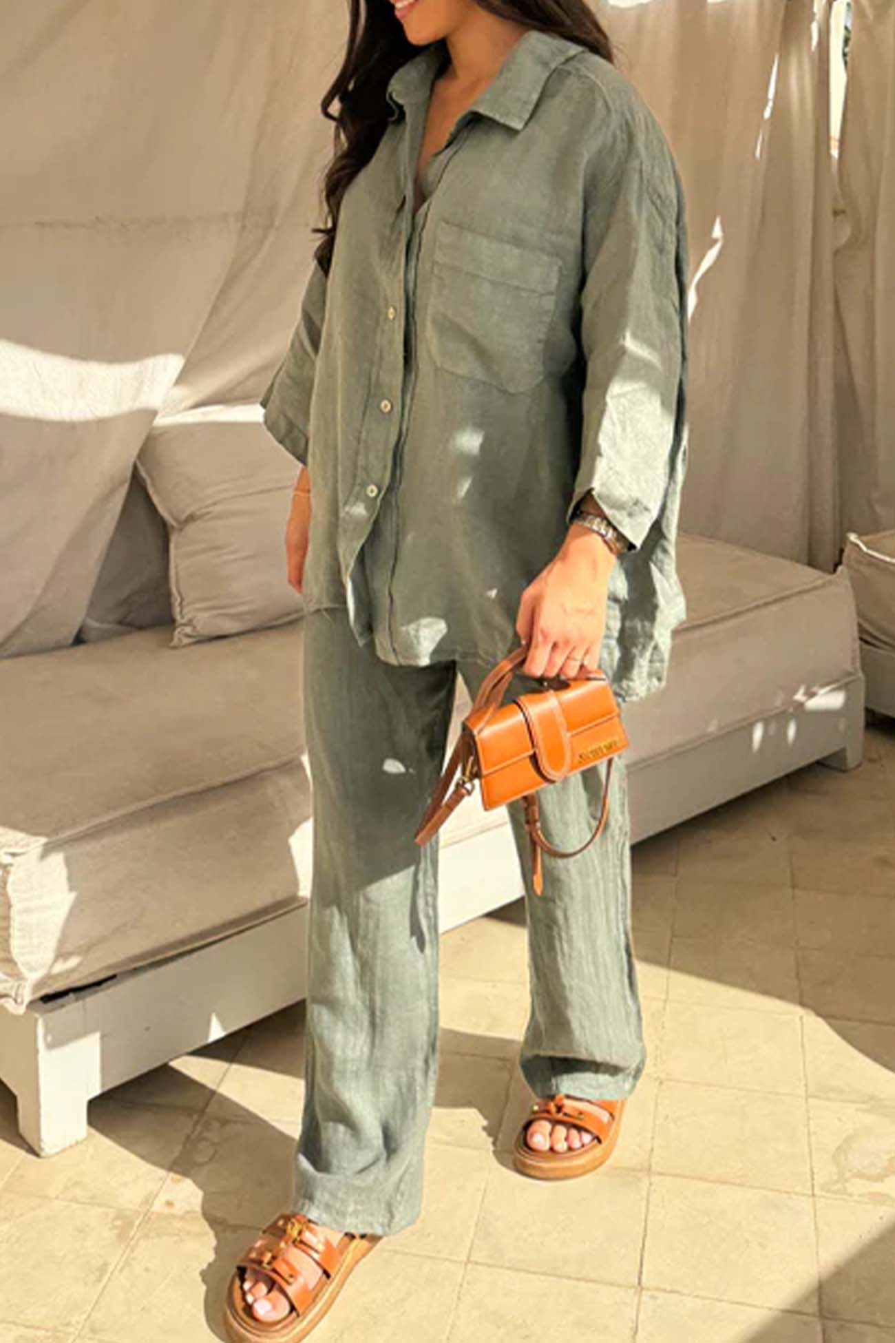 Well Tailored Shirt with a Graceful Silhouette