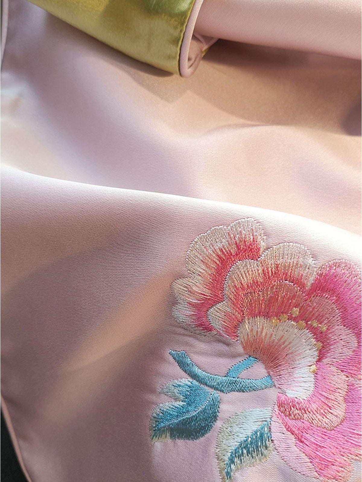Elegantly Styled Shirt for Everyday Wear