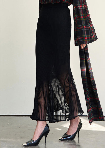 Well Tailored Garment with a Graceful Silhouette