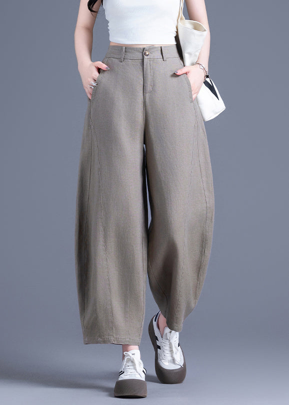 Classic Vintage Pants with a Flattering Fit