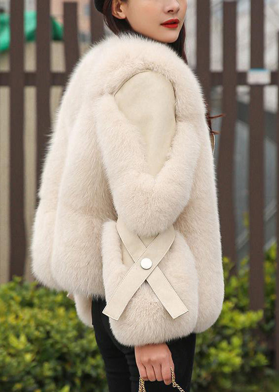 Elegantly Styled Coat for Everyday Wear