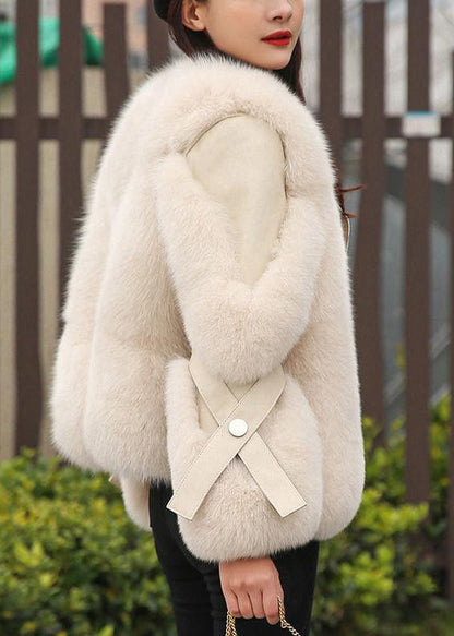 Elegantly Styled Coat for Everyday Wear