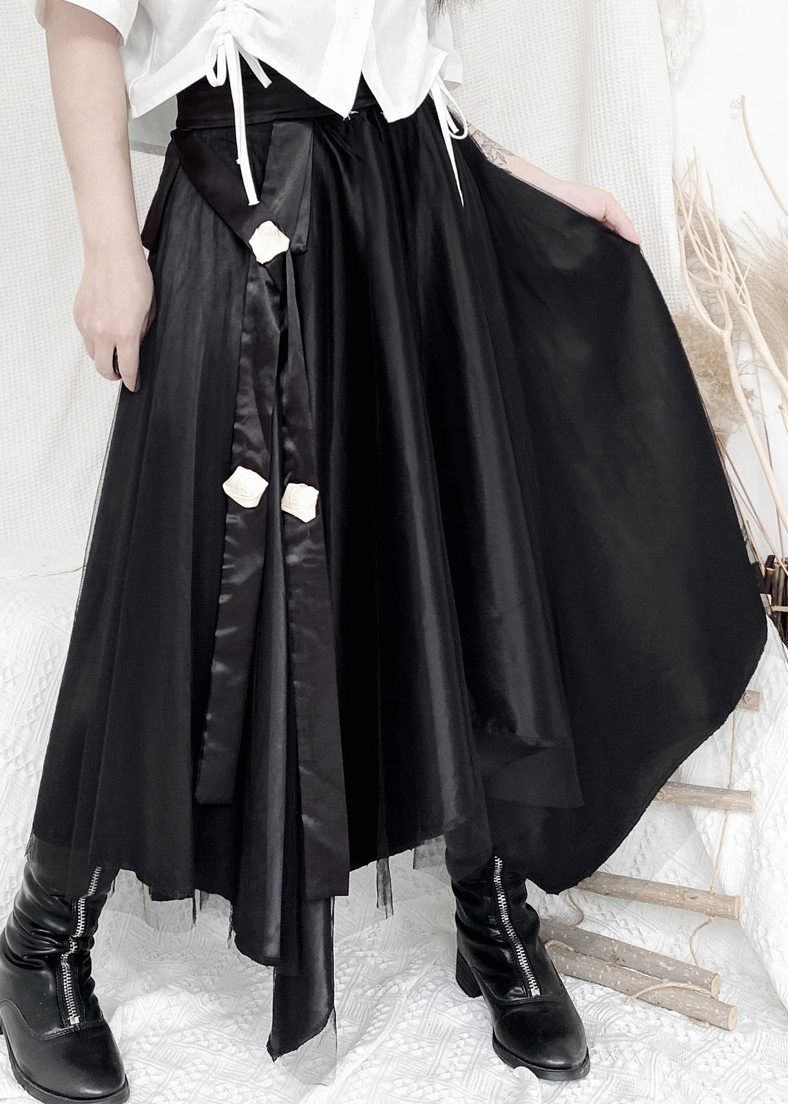 Effortlessly Elegant Garment with a Timeless Design