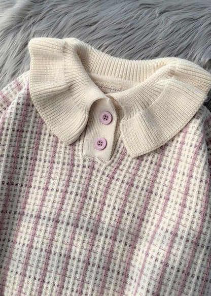 Classic Vintage Sweater with a Flattering Fit
