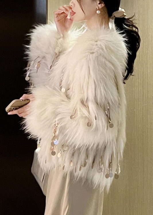 Well Tailored Coat with a Graceful Silhouette