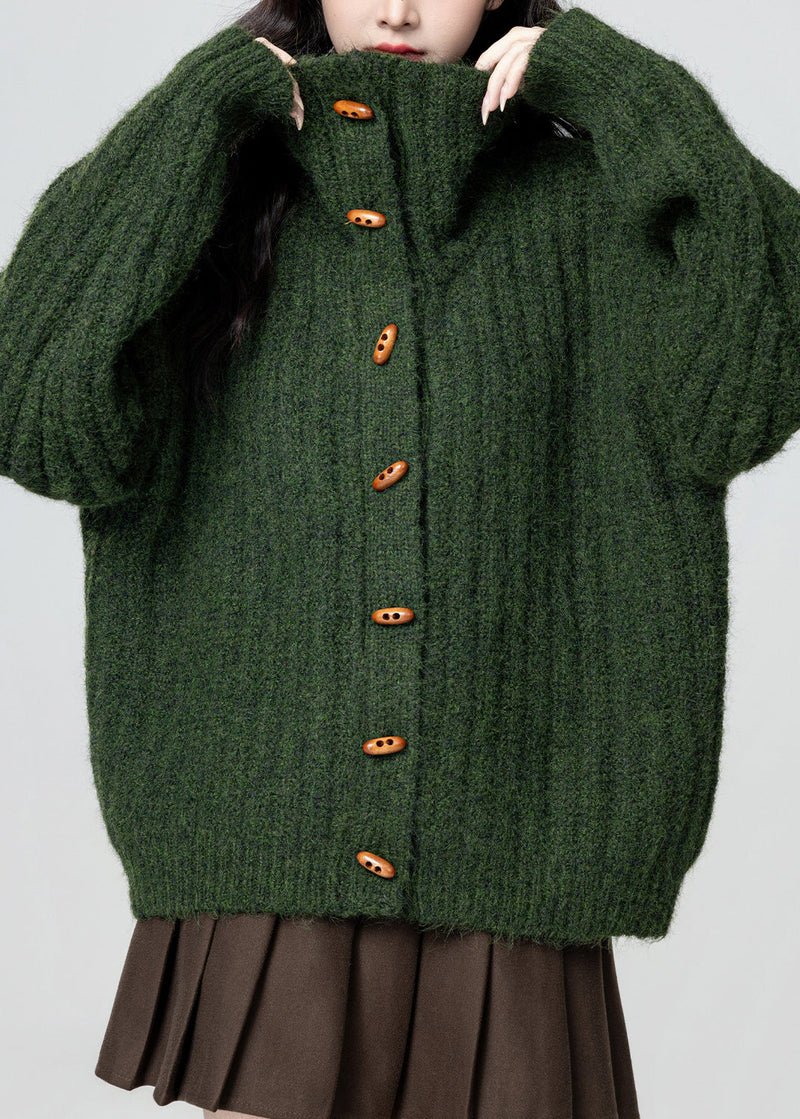 Effortlessly Elegant Coat with a Timeless Design