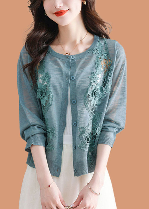 Effortlessly Elegant Cardigan with a Timeless Design