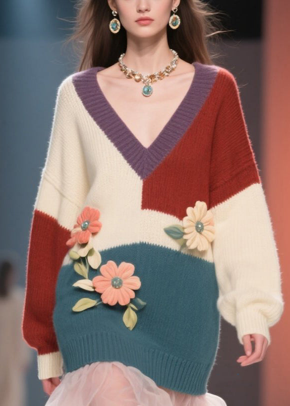 Well Tailored Sweater with a Graceful Silhouette