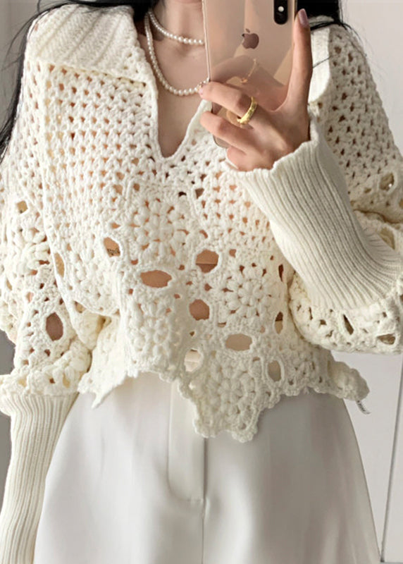 Classic Vintage Sweater with a Flattering Fit