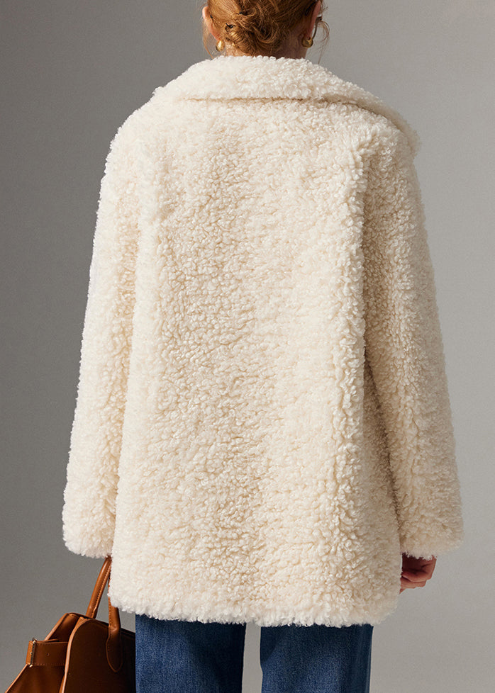 Classic Vintage & Enduringly Stylish Coat
