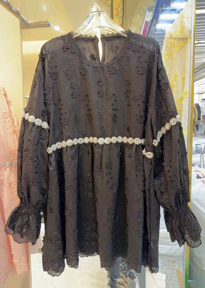 Gracefully Styled Blouse for Any Occasion