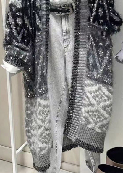 Effortlessly Elegant Cardigan with a Timeless Design