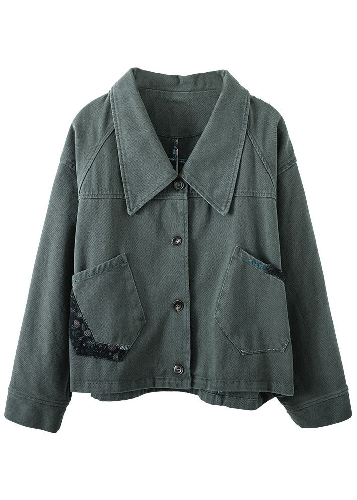 Elegantly Styled Coat for Everyday Wear