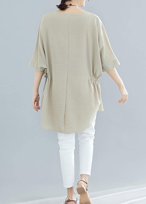 Beautifully Finished Blouse in a Timeless Design
