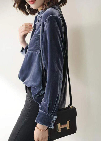 Classic Vintage Shirt with a Flattering Fit