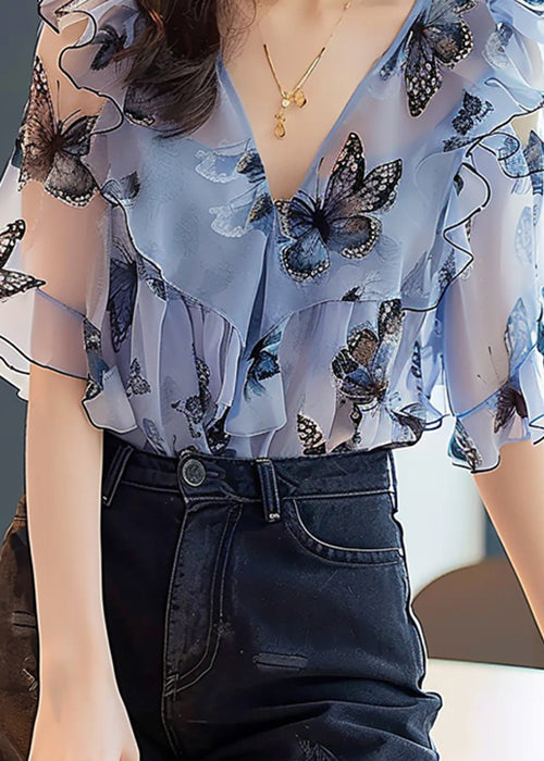 Classic Vintage Shirt with a Flattering Fit