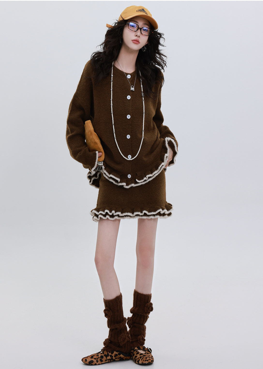 Gracefully Styled Cardigan for Any Occasion