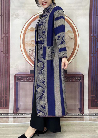 Effortlessly Elegant Coat with a Timeless Design